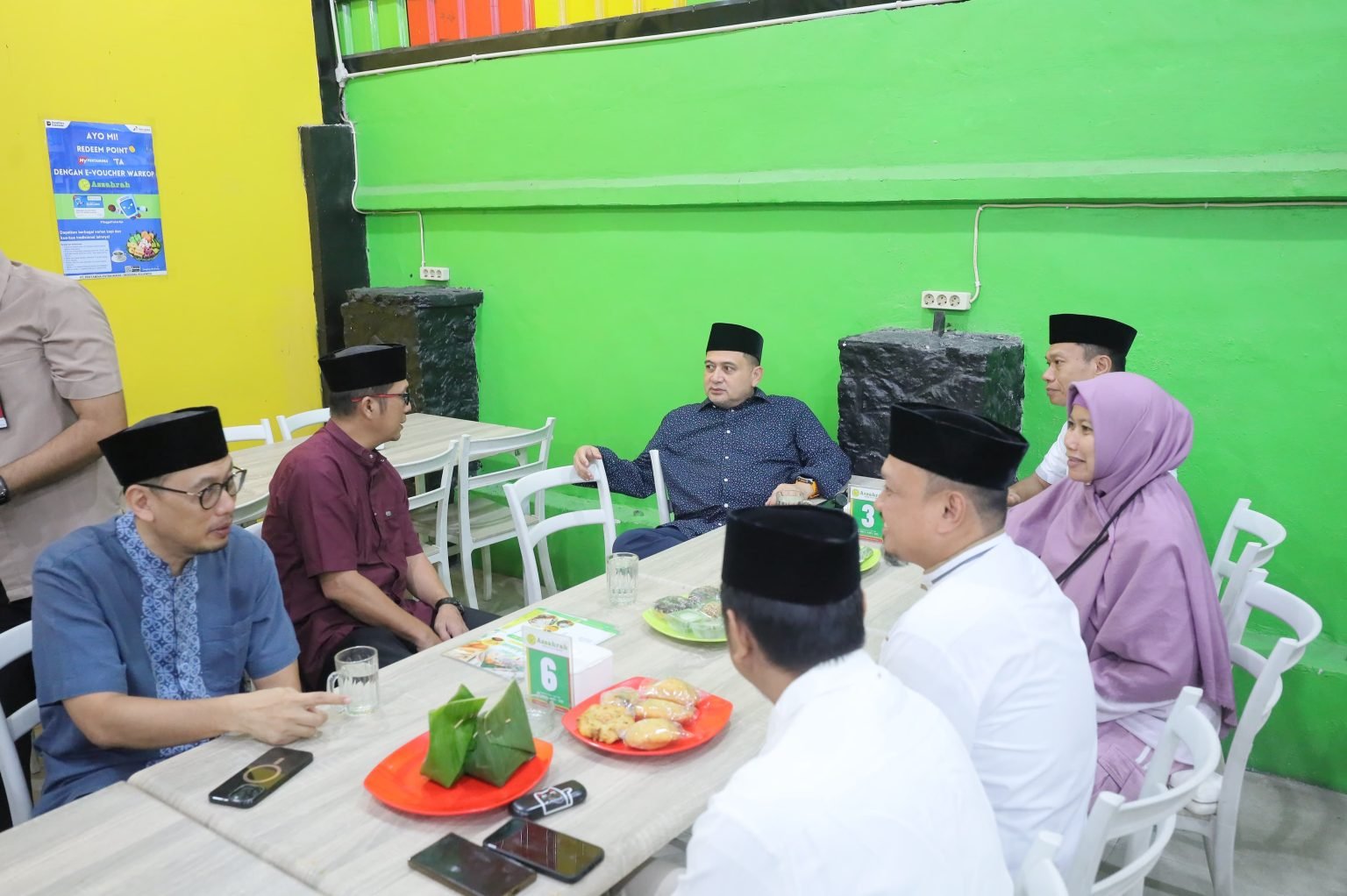 Walikota Makassar Ajak Warga Makassar Jadikan Masjid Pusat Kegiatan Sosial dan Pendidikan Umat