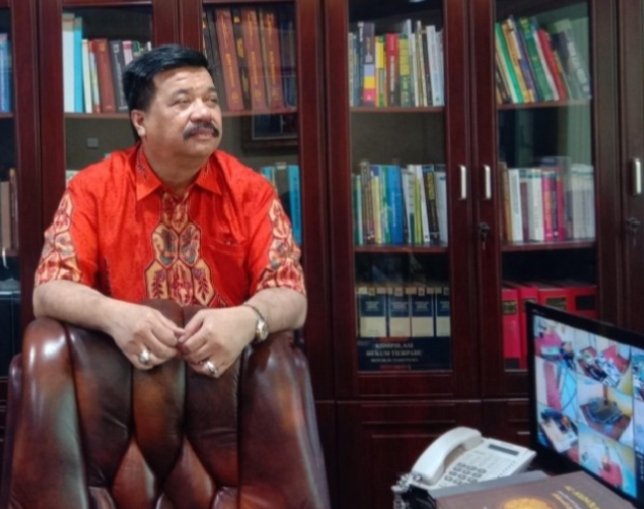 PALU MK DAN MARWAH PROFESIONALISME POLRI.